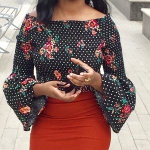 Off shoulder Pocka dotted/ floral top